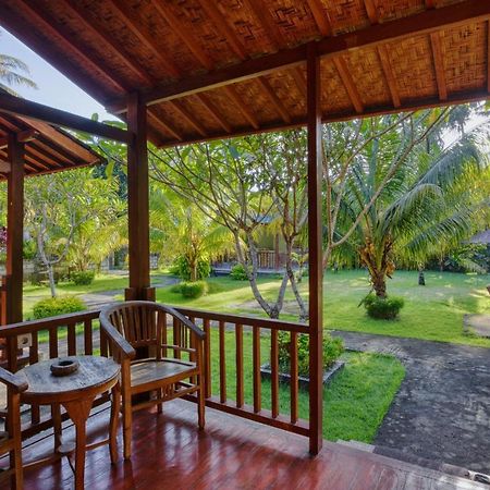 Puri Yalus Bungalow Toyapakeh Esterno foto