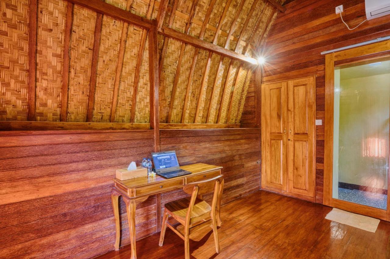 Puri Yalus Bungalow Toyapakeh Esterno foto