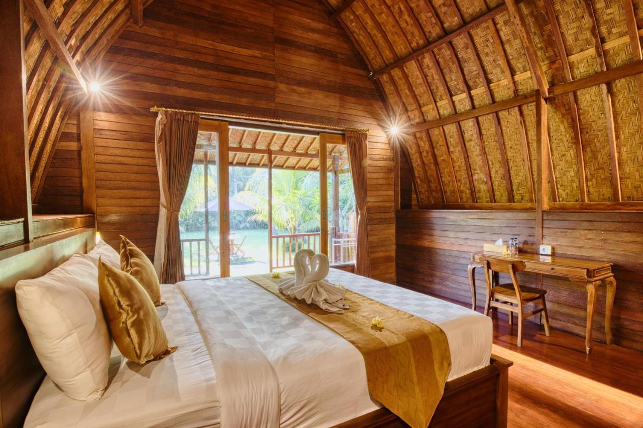 Puri Yalus Bungalow Toyapakeh Esterno foto